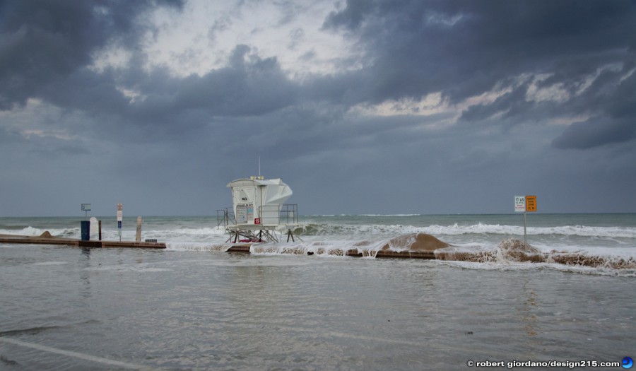 Oct 26 2012 Ocean Covers A1A - A1A Flooding, Fort Lauderdale