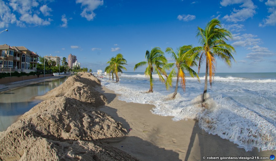 Oct 28 2012 Sand Barriers - A1A Flooding, Fort Lauderdale