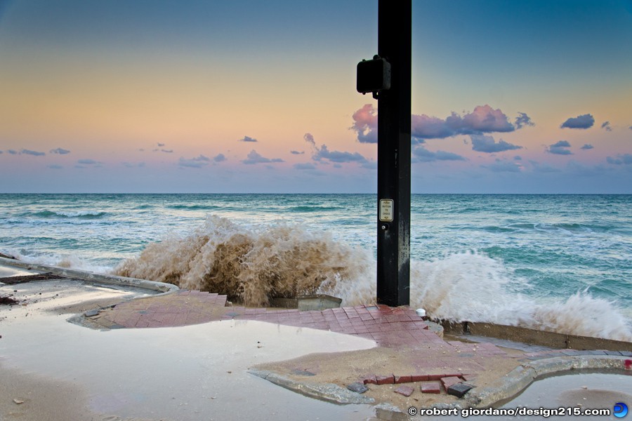 Nov 22 2012 Waves Eat Pavement - A1A Flooding, Fort Lauderdale