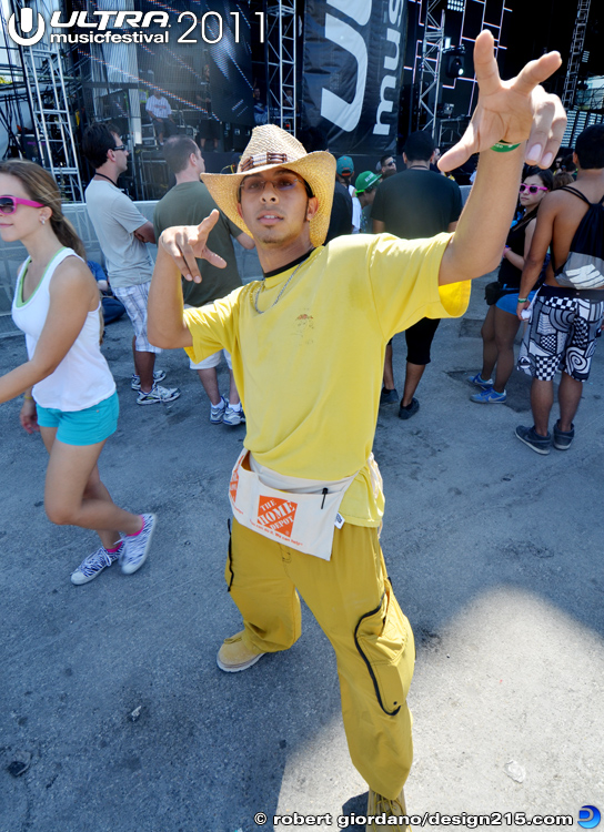 People at Ultra, Day 3 #2987 - 2011 Ultra Music Festival