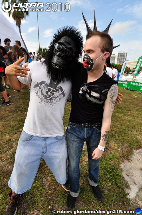 People at Ultra, Day 1 #4787 - 2010 Ultra Music Festival